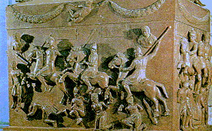 Сцены боя между римлянами и германцами, наступавшими на Римскую империю (рельеф на порфирном саркофаге IV в.; Рим, Музеи Ватикана)